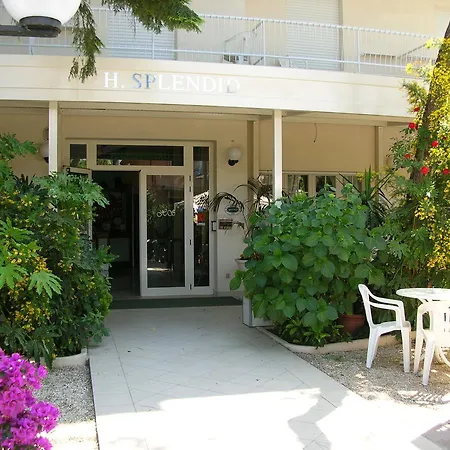 Alojamento de Acomodação e Pequeno-almoço Splendid Milano Marittima