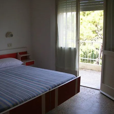 Splendid Alojamento de Acomodação e Pequeno-almoço Milano Marittima